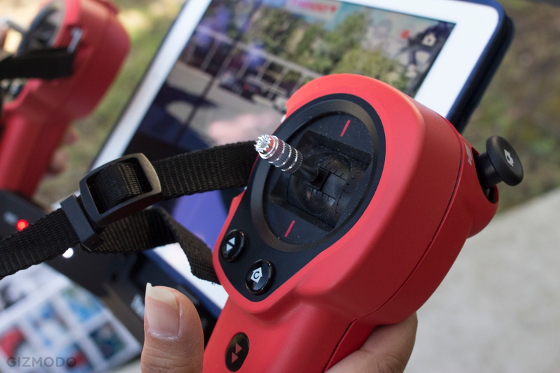 Illustration for article titled Parrot Bebop Drone and Skycontroller Review: Looks Aren't Everything